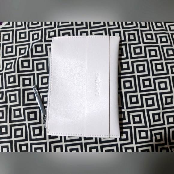 LANCOME Pouch (BRAND NEW) - Picture 2 of 12